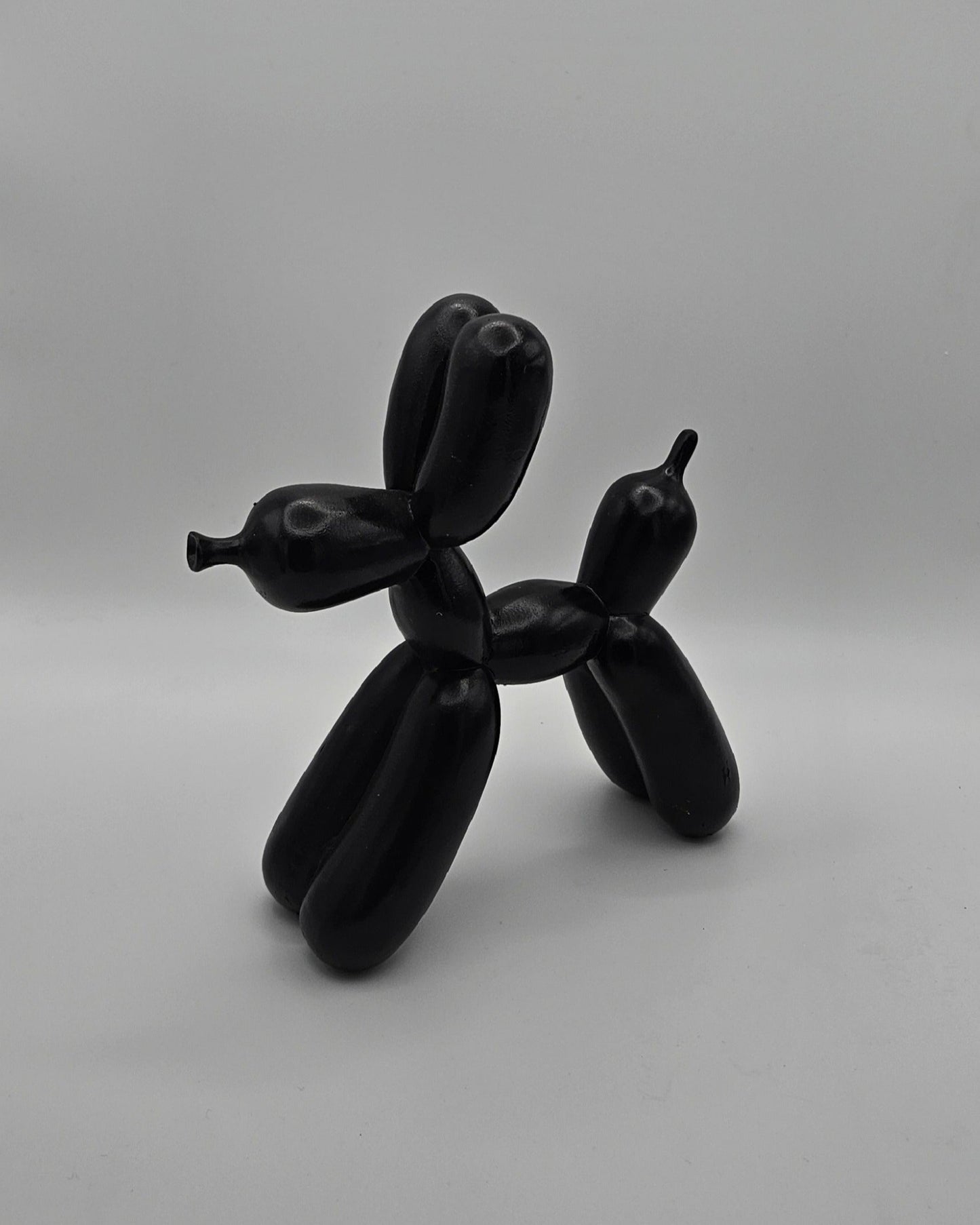 Kleiner schwarzer Balloon Deko-Hund – modernes Deko-Highlight Zuhause