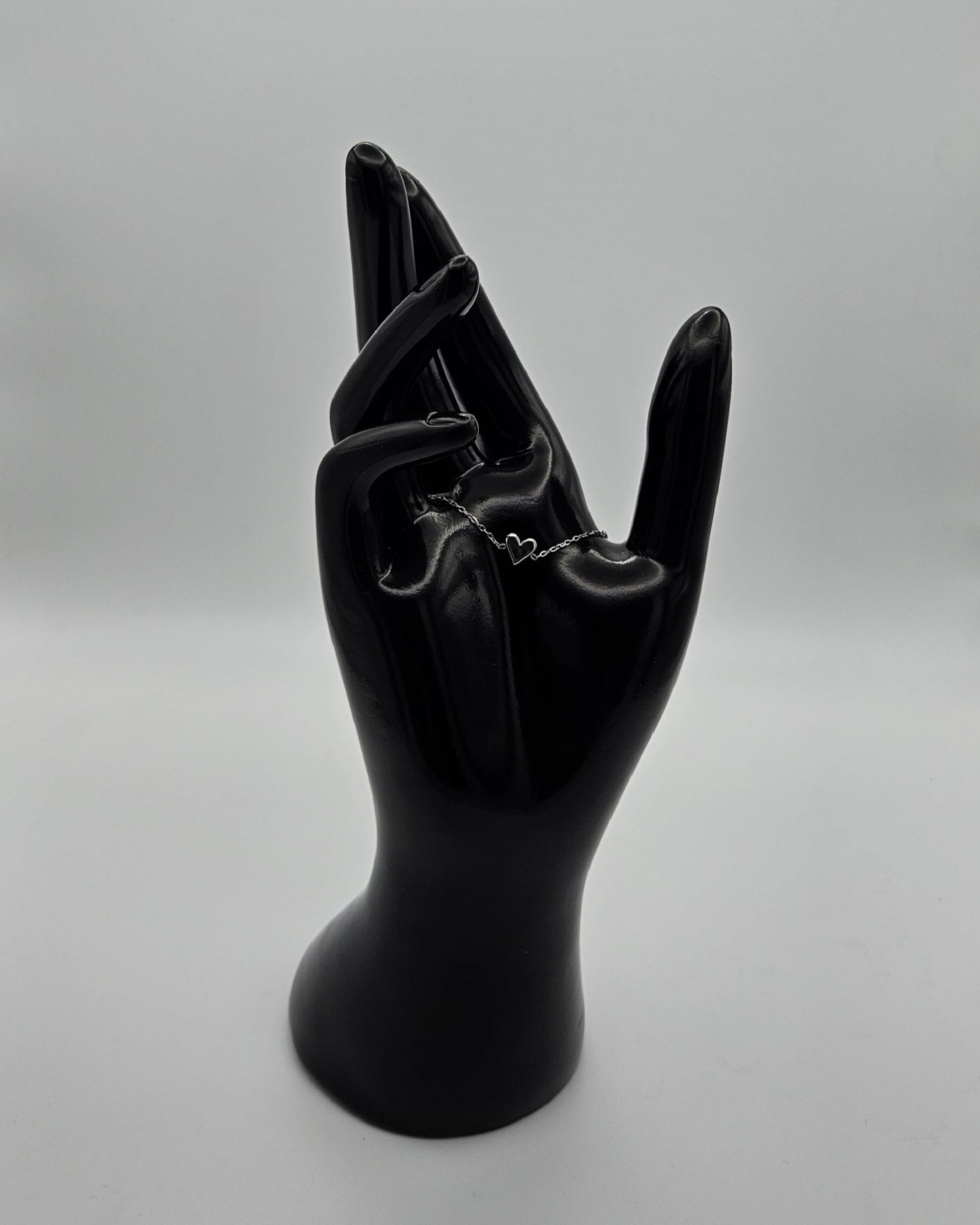 Herzchen Armband – Versilberter Stainless Steel Schmuck für stilvolle Akzente