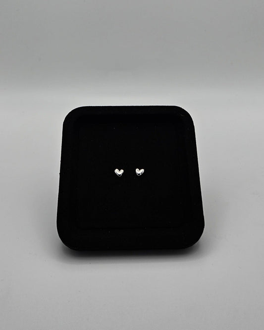 Herzchen Ohrstecker – Versilbert Stainless Steel, zarter Modeschmuck