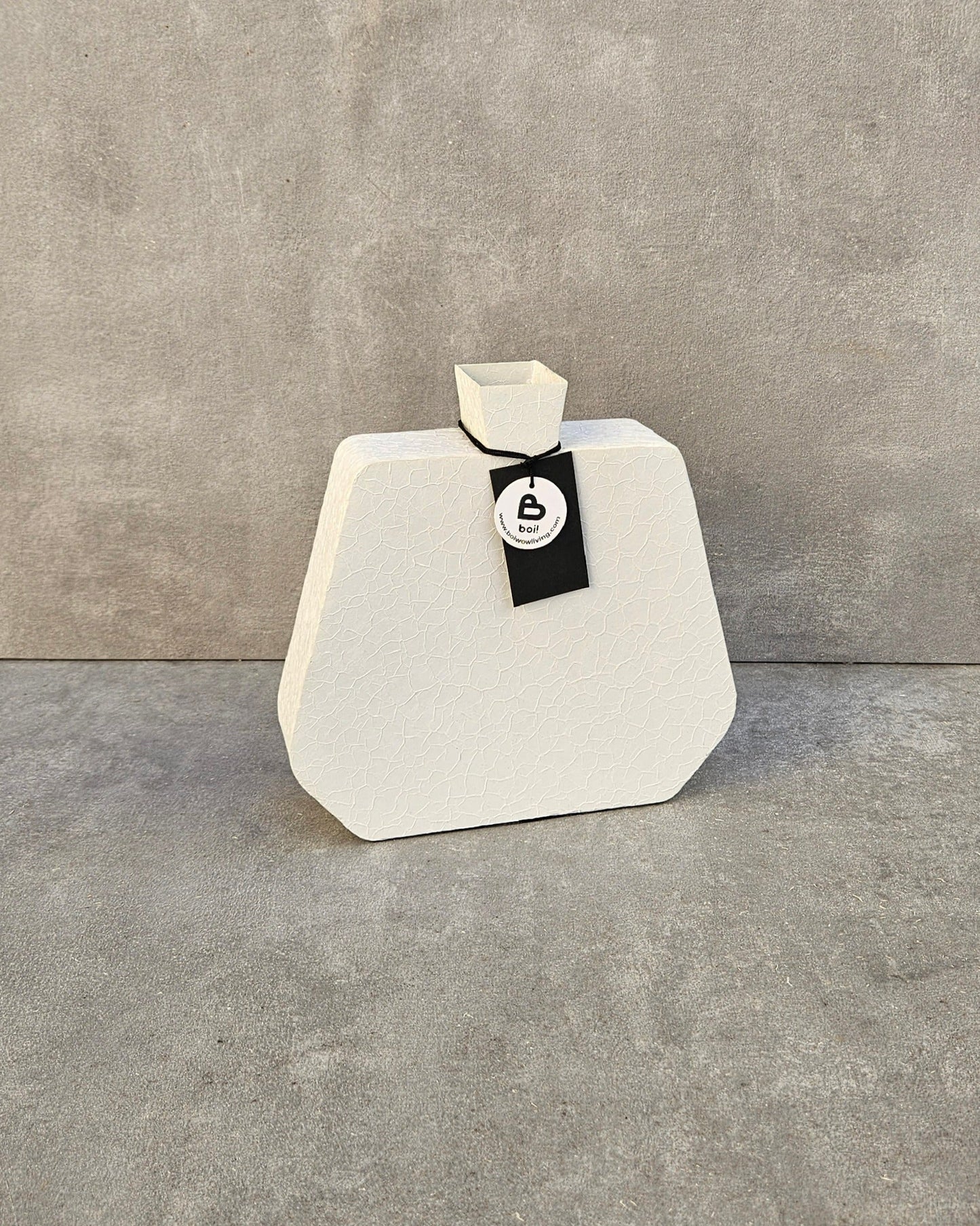 boi! Designer-Vase weiß – moderne Metall-Deko für dein Zuhause