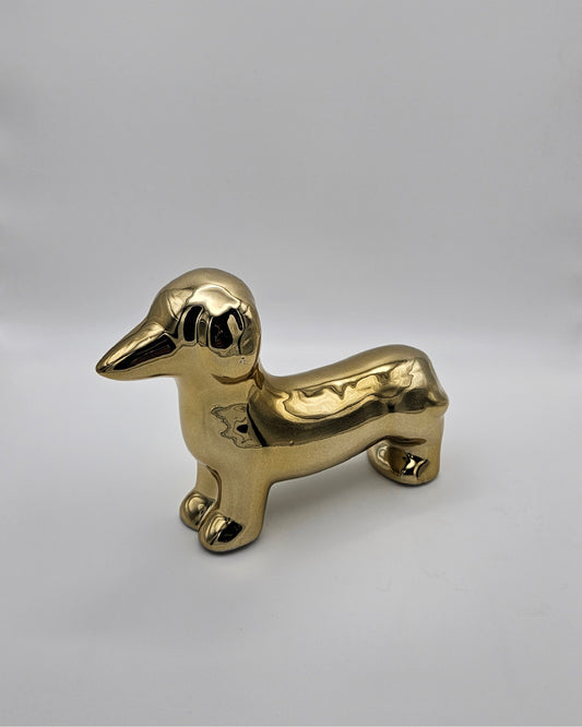 Kleiner goldener Deko-Dackel – glänzendes Deko-Highlight aus Keramik