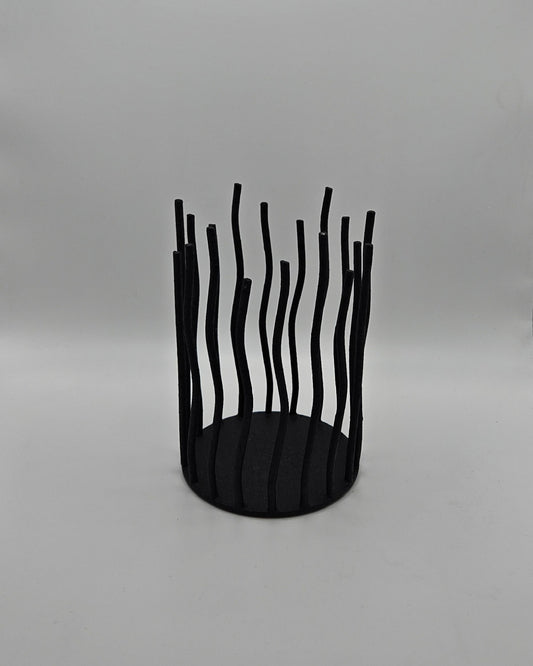 boi! Kerzenständer S-Line – Schwarz matt aus Metall für Blockkerzen