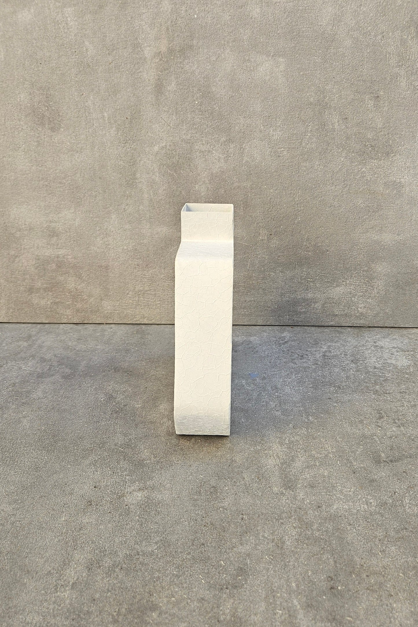 boi! Designer-Vase weiß – moderne Metall-Deko für dein Zuhause